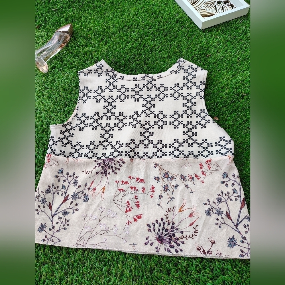 Zara Beige and Black Patterned Top - Picture 2 of 3